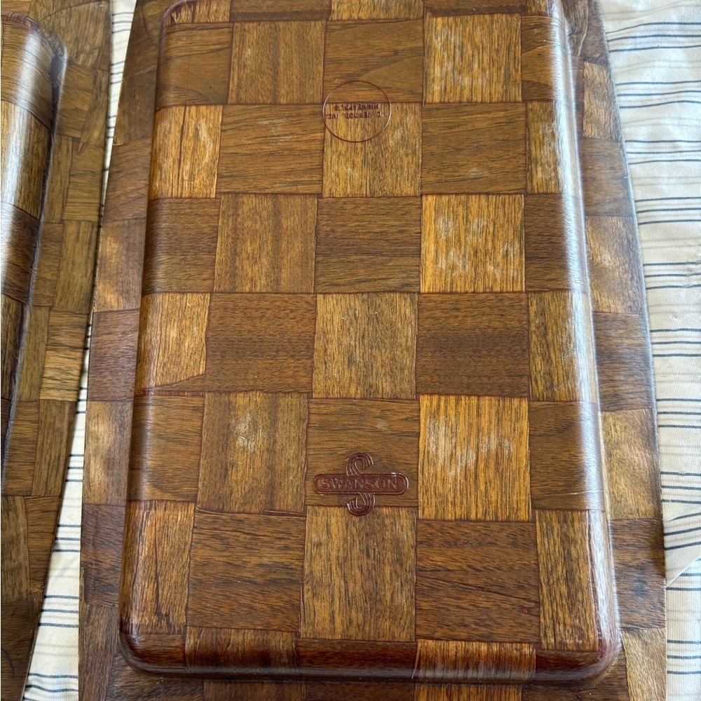 Wood Veneer Checkered Food Tray - Picture 4 of 7